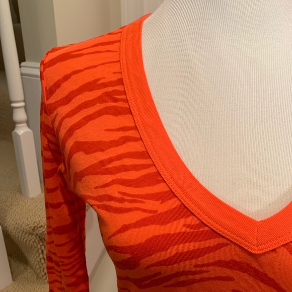Top, t-shirt - NWOT, Cotton C&C California orange zebra print tee, long sleeves - Picture 2 of 5